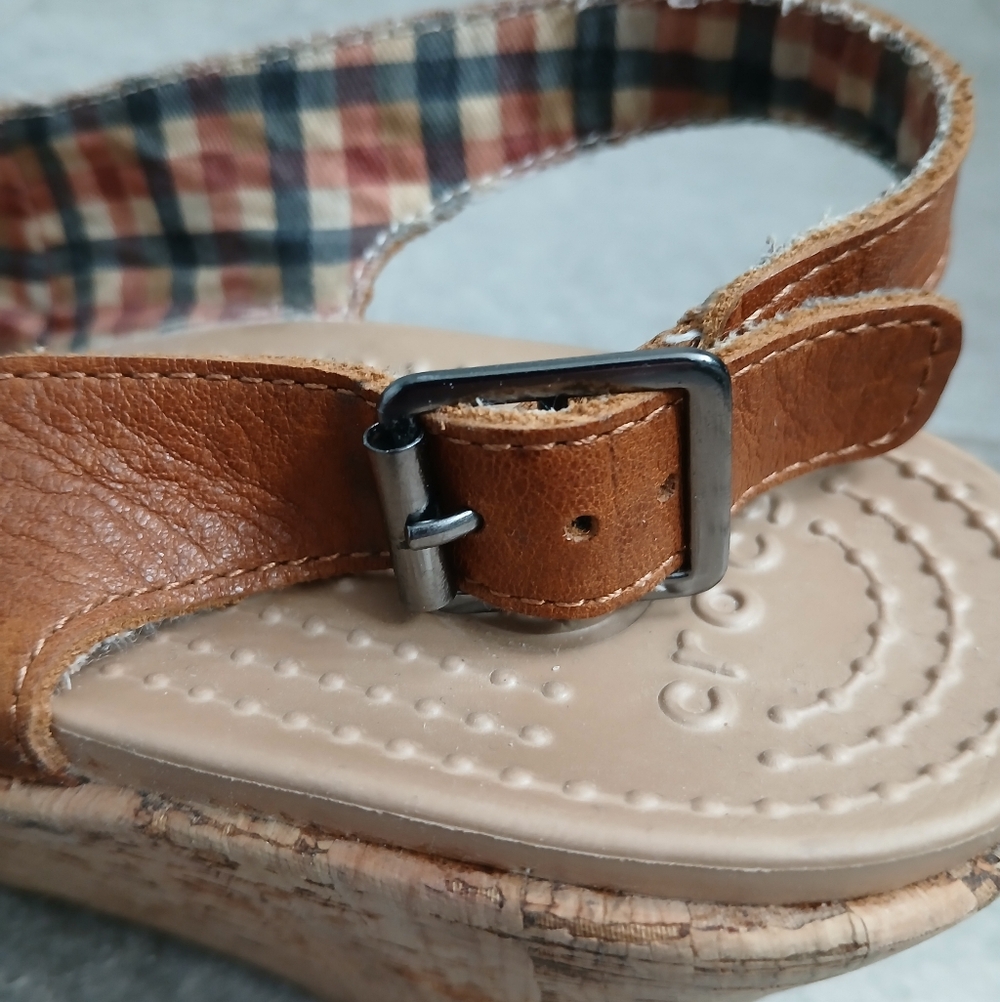 Ladies Crocs A-Leigh Brown Leather Sling Back Adjustable Wedge Cork Heel 10M - Picture 7 of 8